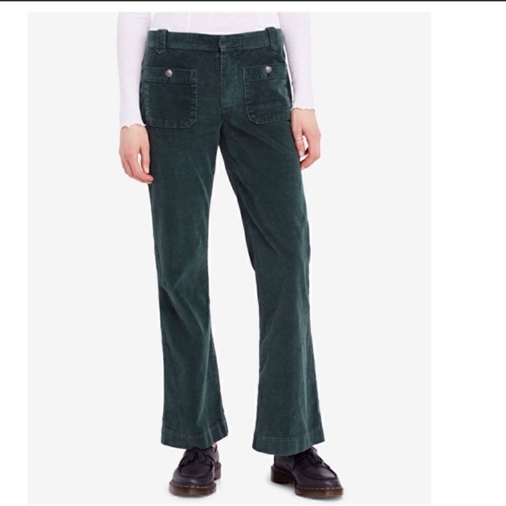 Free people green corduroy pants flare pockets size 0